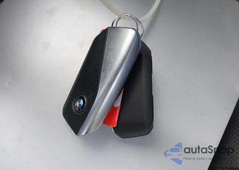 2024 BMW Ix xDrive50 из США, поврежденный, VIN WB523CF01RCR96800